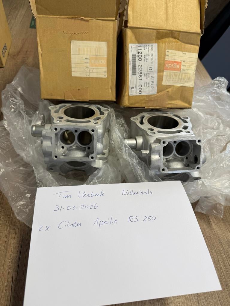 NOS Cilinders Aprilia RS250 / Suzuki RGV250 - Zeer Zeldzaam!, Ophalen of Verzenden, Nieuw