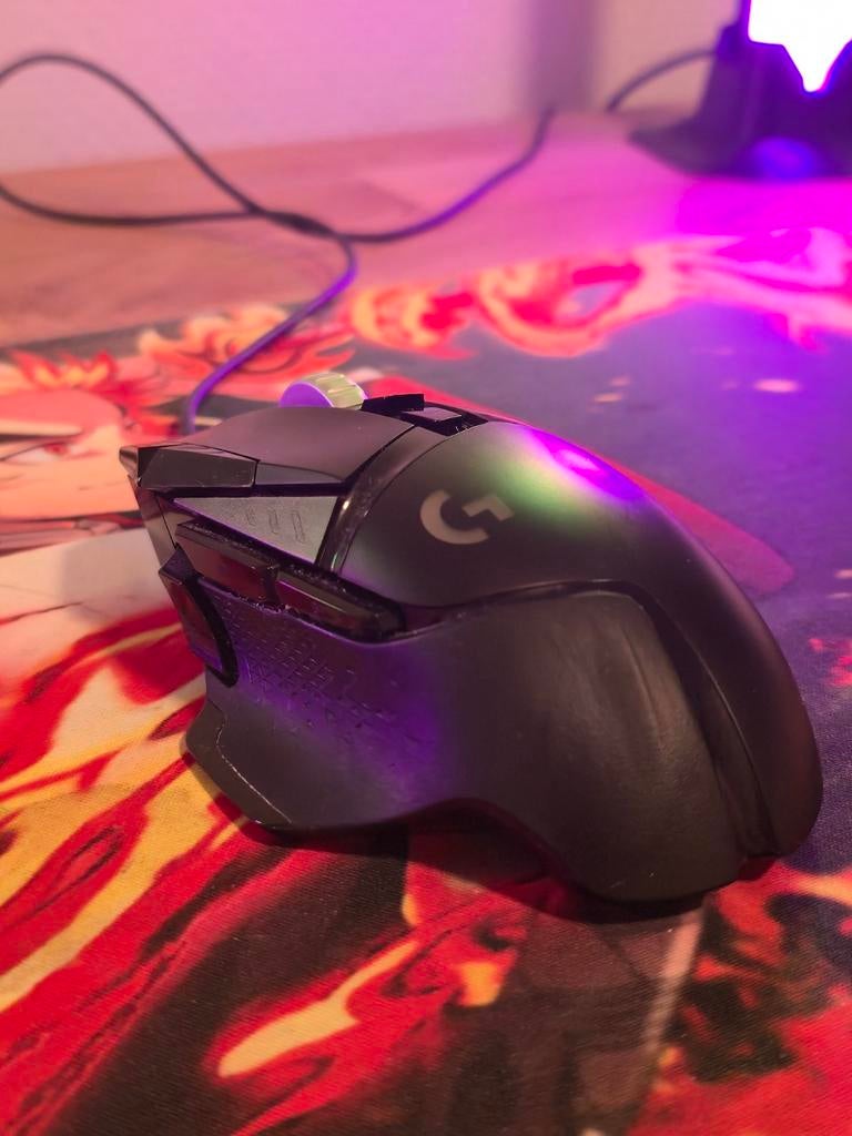 Logitech G502 Hero Gaming Muis + GRATIS Demon Slayer Muismat, Ophalen of Verzenden, Gaming muis