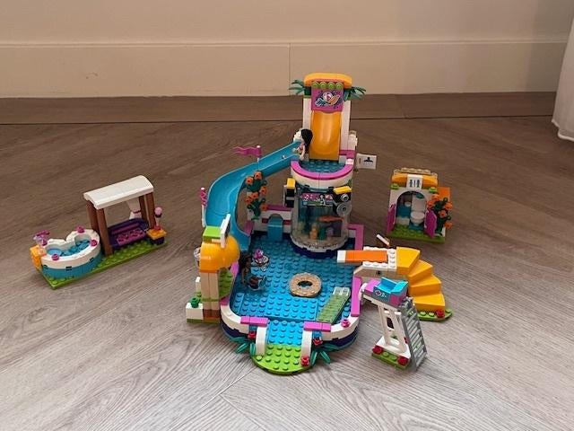 Lego Heartlake zwembad 41313, Ophalen of Verzenden, Zo goed als nieuw, Complete set, Lego