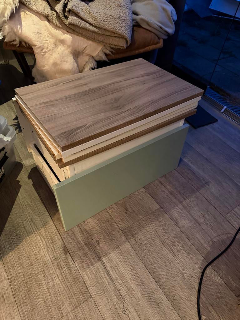 Ikea Besta: lades, planken, scharnieren, ladegeleiders, Ophalen, Gebruikt