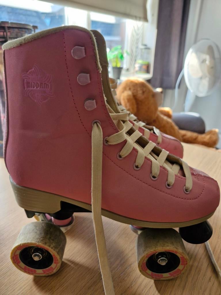 Twee paar Roze rolschaatsen Nijdam maat 39 en 40, Kinderen en Baby's, Speelgoed | Buiten | Rolschaatsen, Ophalen of Verzenden
