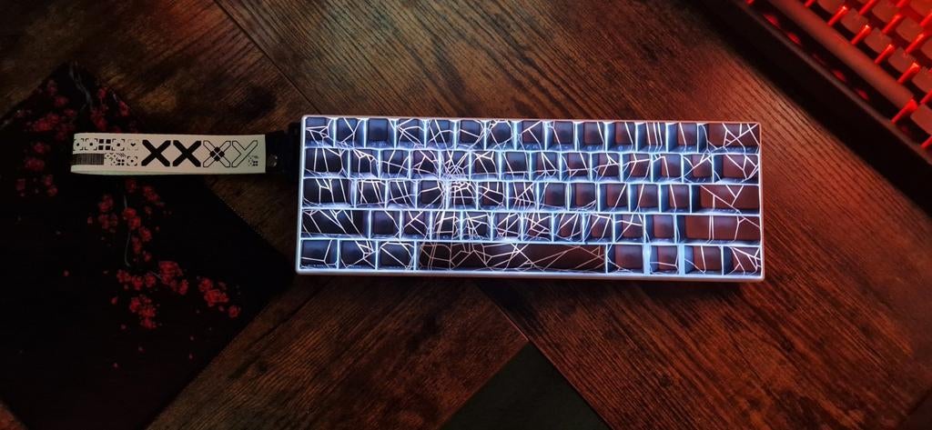 Rk61 gaming keyboard, custom keycaps en lint, Computers en Software, Toetsenborden, Gaming toetsenbord, Ophalen of Verzenden, Zo goed als nieuw