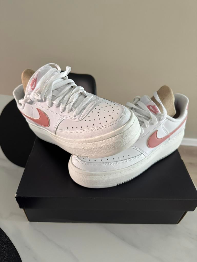 Leuke airforce nike dames schoenen te koop maat 42,5, Ophalen of Verzenden, Zo goed als nieuw