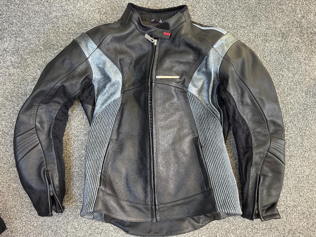 NIEUW Motorjas dames maat 46, Jas | leer, Grid, Ophalen of Verzenden, Nieuw zonder kaartje