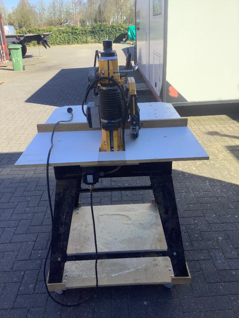 Dewalt DW721 Radiaalzaag Afkortzaag, Doe-het-zelf en Verbouw, Gereedschap | Zaagmachines, Ophalen, Gebruikt, 70 mm of meer, DeWALT