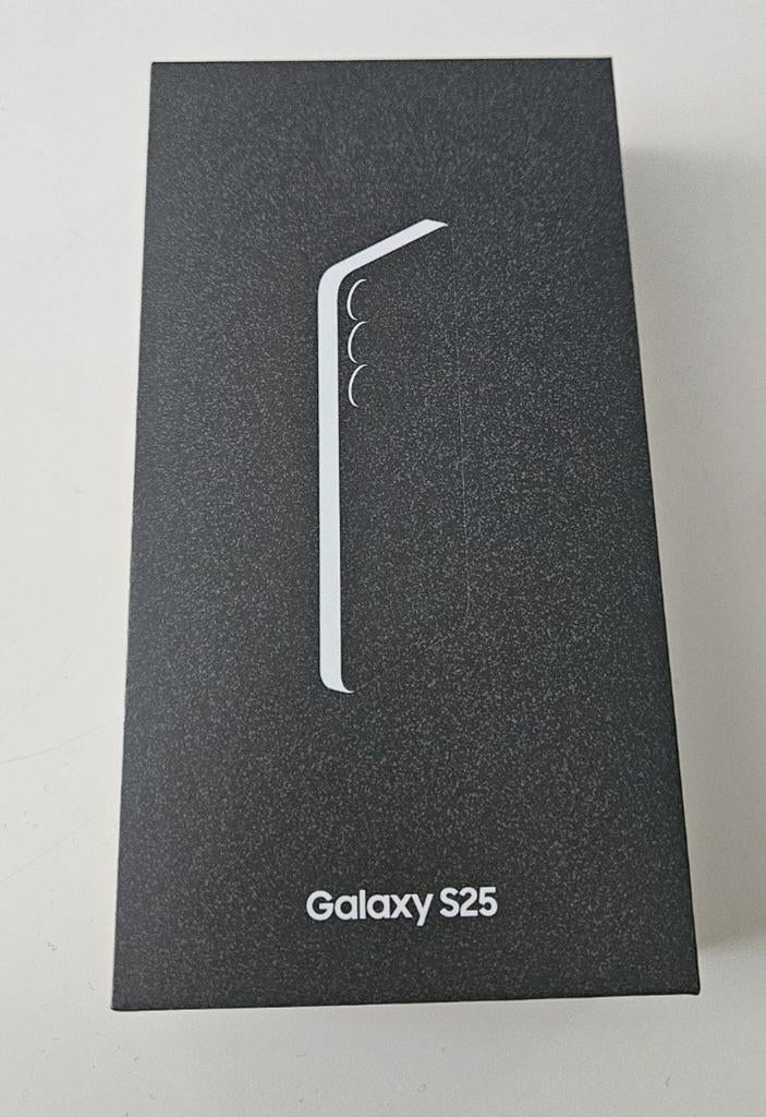 Samsung s25, 128 GB, Ophalen of Verzenden, Zo goed als nieuw, Zilver