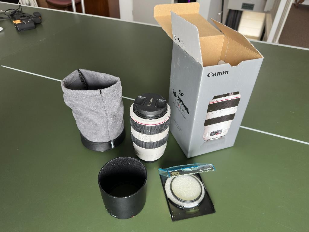 Canon EF 70-300 F4-5.6 L IS USM, Audio, Tv en Foto, Fotografie | Lenzen en Objectieven, Verzenden, Zo goed als nieuw, Telelens