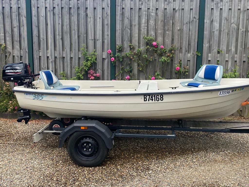 Motorboot Terhi 385, Watersport en Boten, Vis- en Consoleboten, Ophalen, Tot 10 pk, Zo goed als nieuw, 3 tot 6 meter