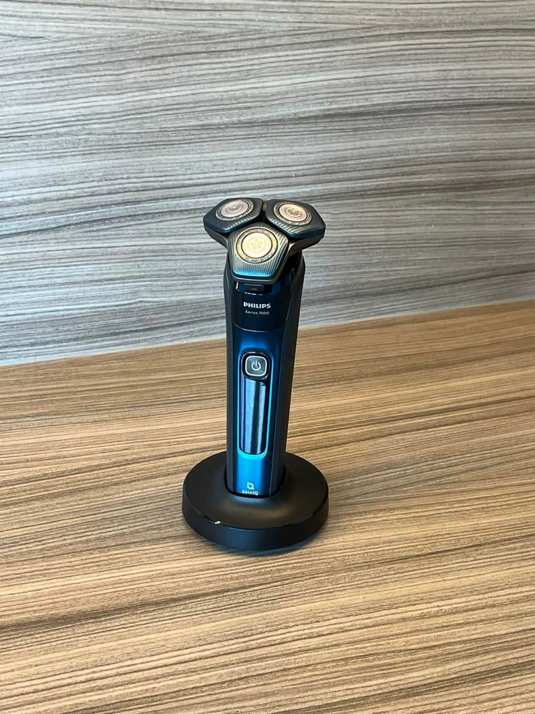 Philips Series 7000 scheerapparaat, Ophalen of Verzenden, Gebruikt, Gehele gezicht, Verzorging