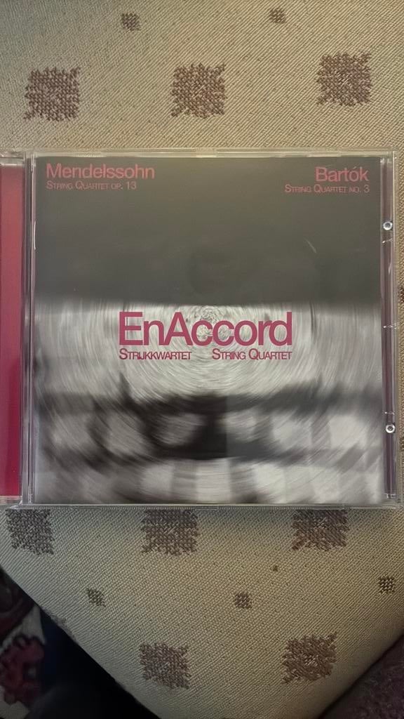 En Accord Strijkkwartet: Mendelsohn / Bartók 3 - CD, Ophalen of Verzenden, Modernisme tot heden, Zo goed als nieuw, Kamermuziek