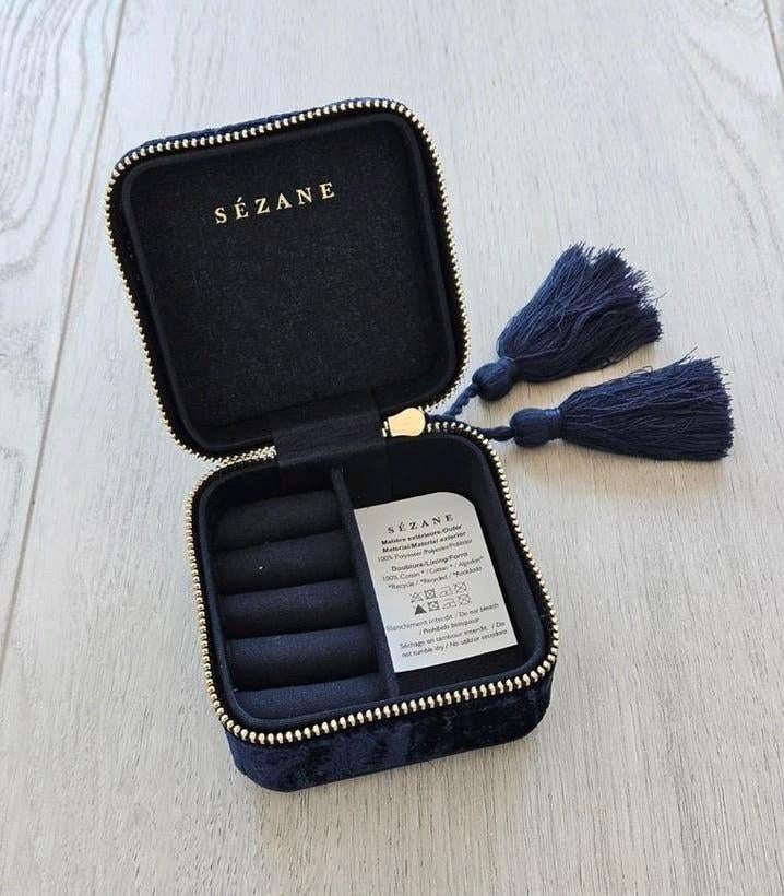 Sezane Sieradendoosje Fluweel Velours Sieraden Etui Nieuw, Sieraden, Tassen en Uiterlijk, Verzenden, Nieuw, Blauw, Dame