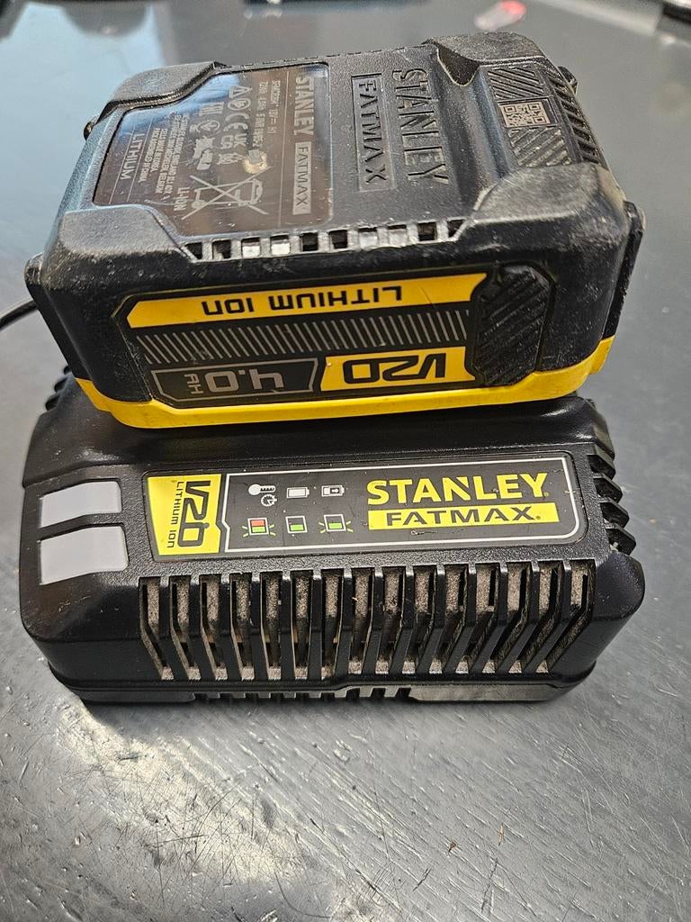 Stanley Fatmax accu + lader V20 18volt, Ophalen of Verzenden