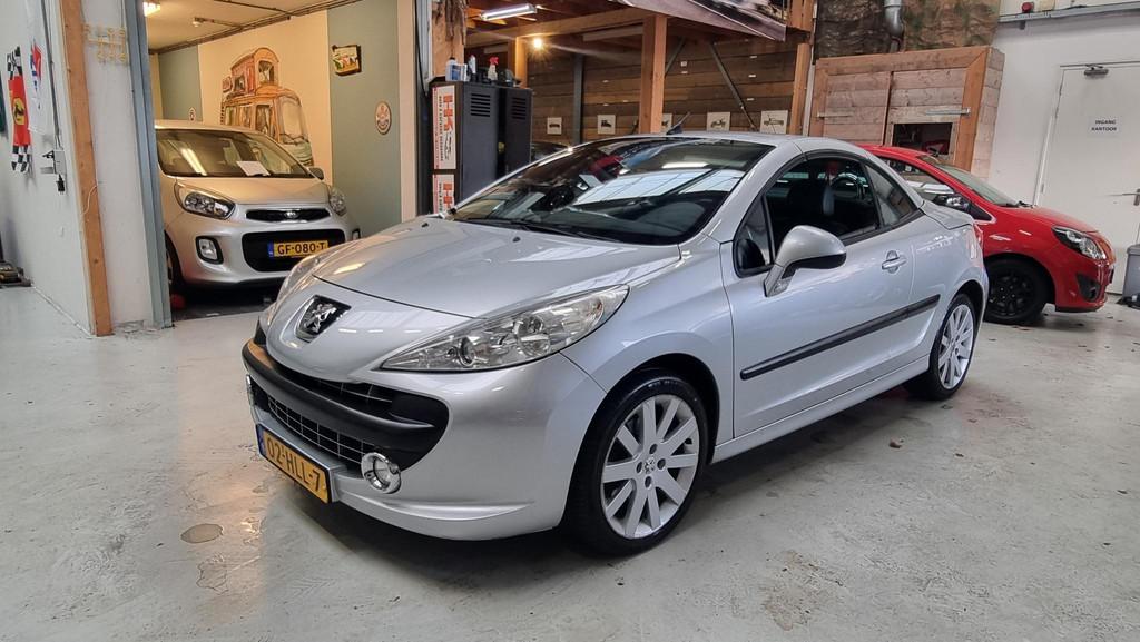 Peugeot 207 CC 1.6 VTi Féline LEER, Clima, 1e eigenaar, NAP, Gebruikt, 4 cilinders, Cabriolet, 4 stoelen