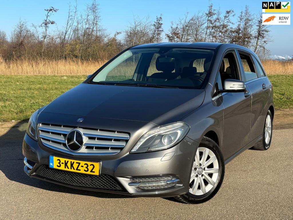 Mercedes-Benz B-klasse 180 Aut Prestige/Navi/Pdc/Camera/1e e, Gebruikt, 4 cilinders, 122 pk, 17 km/l