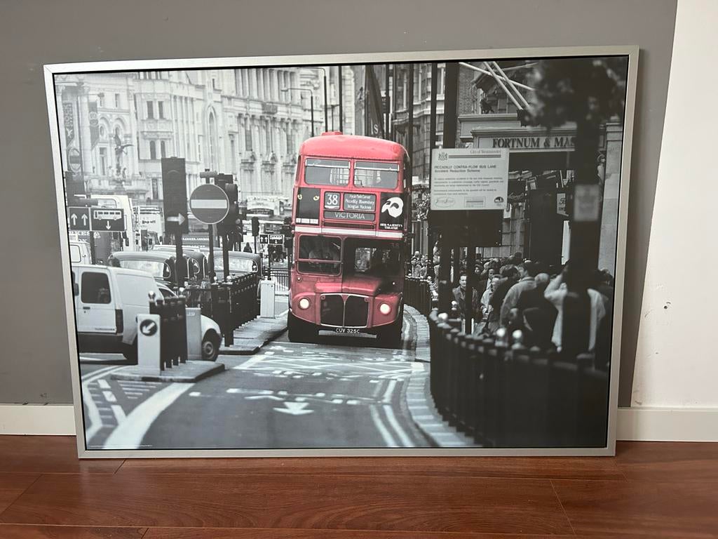 IKEA VILSHULT Canvas Engelse bus 140x100 cm, Huis en Inrichting, Woonaccessoires | Schilderijen, Tekeningen en Foto's, Ophalen