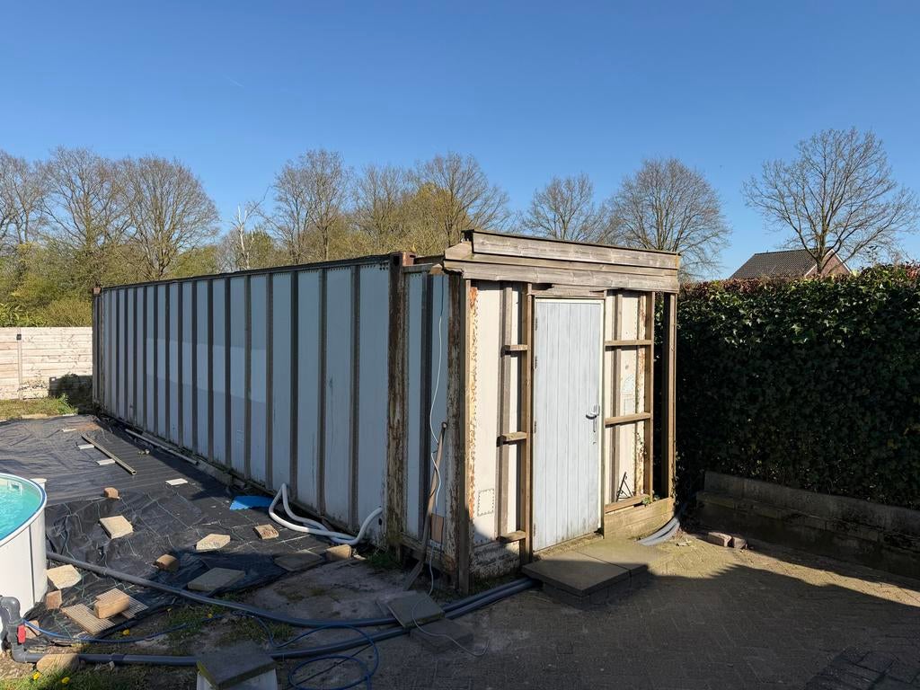 Gratis 40ft container met rek, groepenkast en verlichting, Ophalen