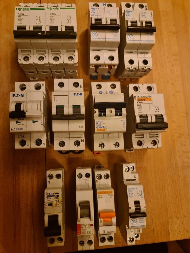 B16 automaten, diverse merken, 8st beschikbaar, Doe-het-zelf en Verbouw, Verzenden, Gebruikt, Overige typen