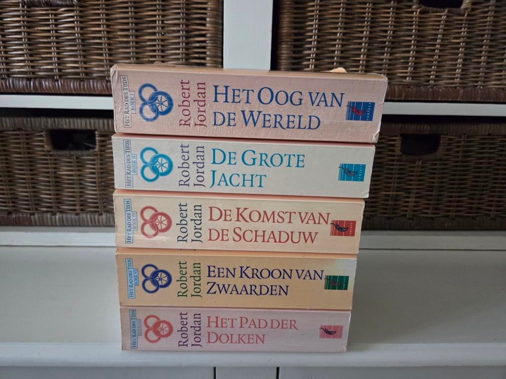 Robert Jordan - het rad des tijds (5 stuks), Boeken, Ophalen of Verzenden, Gelezen