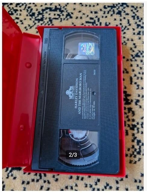 Vhs Harley Davidson and the Marlboro man h3, Cd's en Dvd's, Vanaf 16 jaar, Ophalen of Verzenden, Zo goed als nieuw, Actie en Avontuur