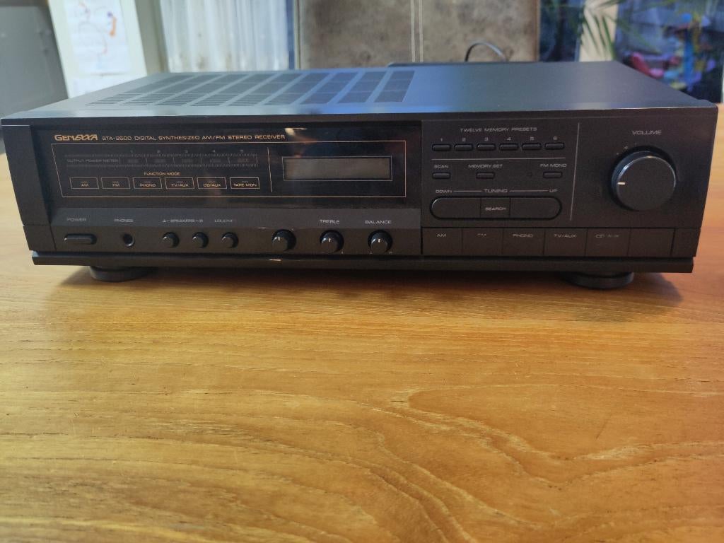 Genexxa Sta-2500 synthesized versterker en tuner Radio Shack, Overige merken, Gebruikt, Ophalen of Verzenden, 60 tot 120 watt