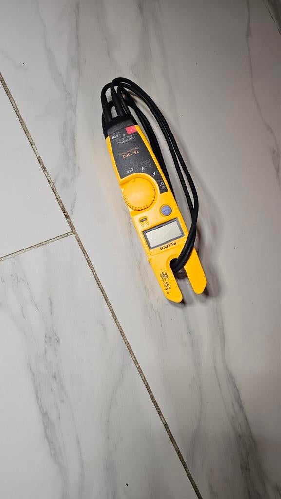 Fluke T5-1000, Verzamelen, Speldjes, Pins en Buttons, Ophalen of Verzenden, Gebruikt, Overige onderwerpen, Speldje of Pin