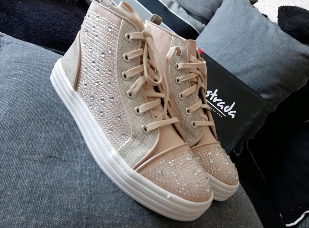 La Strada schoenen, Beige, Nieuw, Ophalen of Verzenden, Sneakers of Gympen