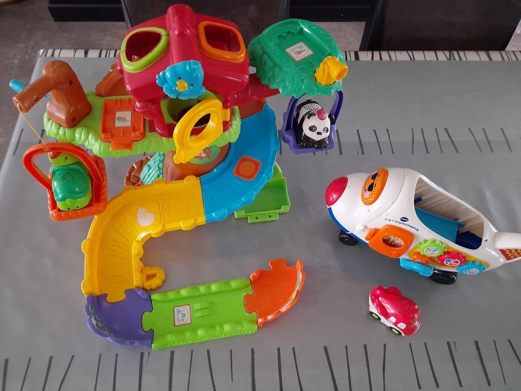 Vtech boomhuis en vrachtvliegtuig, Ophalen of Verzenden, Gebruikt, 6 maanden tot 2 jaar