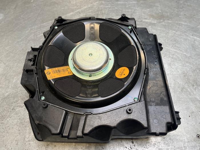 Subwoofer van een BMW 5-Serie, Ophalen of Verzenden, 3 maanden garantie, Gebruikt, BMW