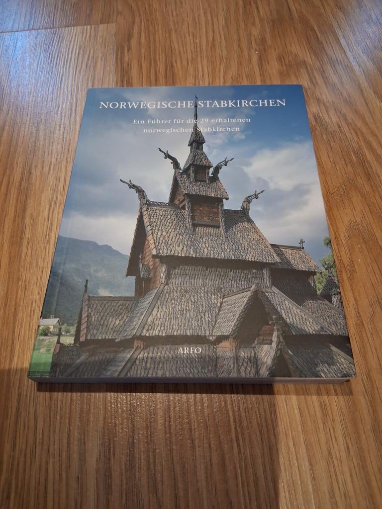 Duits boek over Noorse Staafkerken, Ophalen of Verzenden, Zo goed als nieuw, Architectuur algemeen, Onbekend