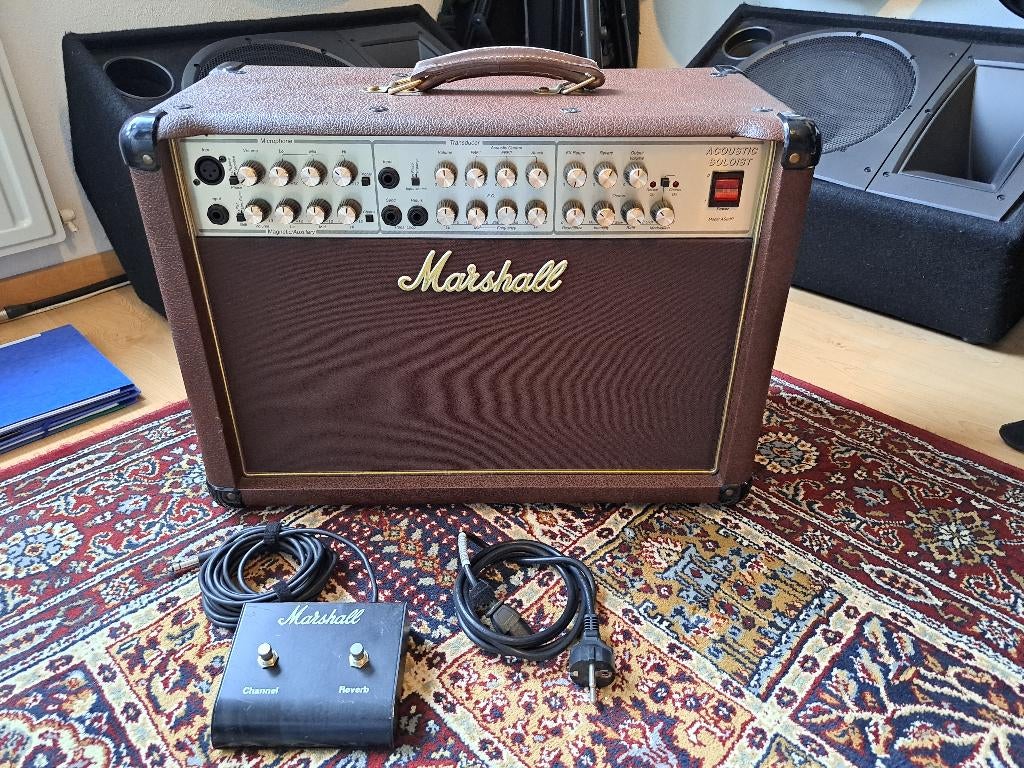 Marshall Acoustic Soloist AS80R, Muziek en Instrumenten, Versterkers | Bas en Gitaar, Ophalen, Zo goed als nieuw, Gitaar, 50 tot 100 watt
