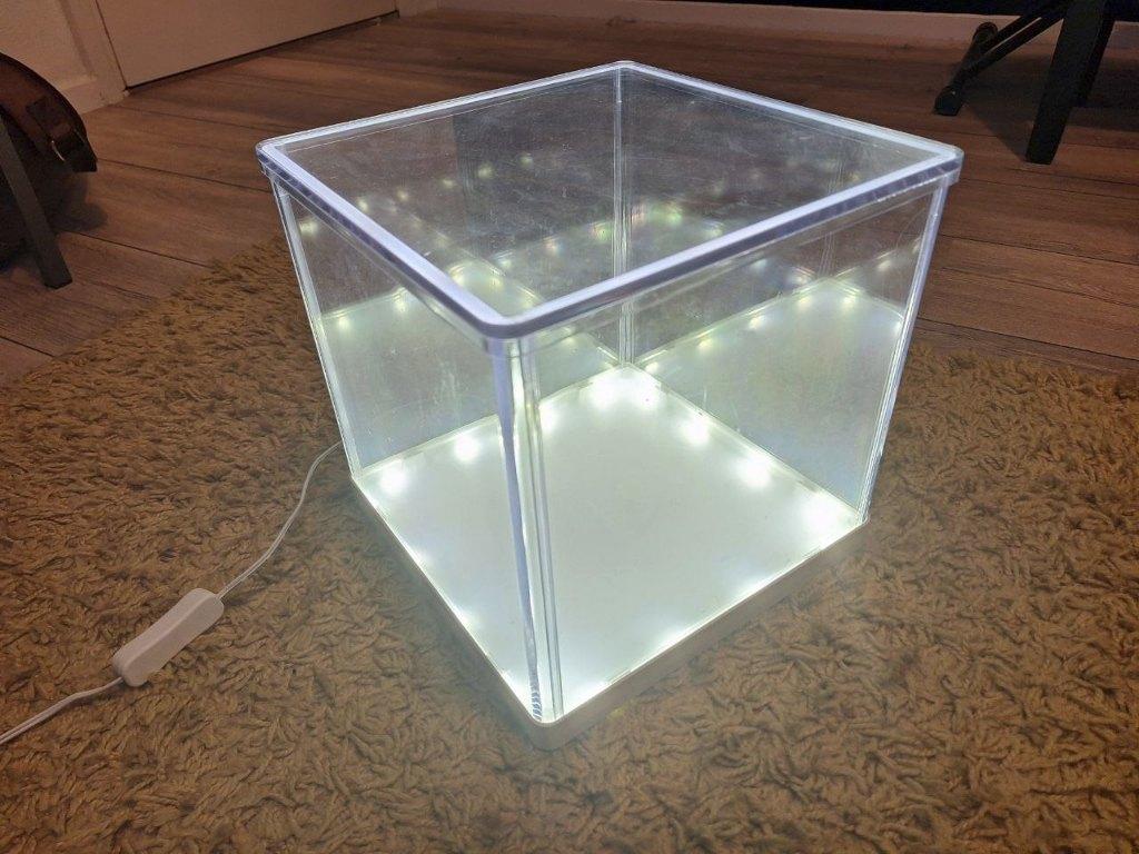 Ikea synas licht vitrine, Ophalen, Zo goed als nieuw, Minder dan 25 cm, Minder dan 100 cm