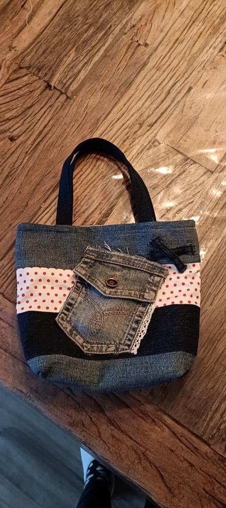 Zelfgemaakte tas, Sieraden, Tassen en Uiterlijk, Tassen | Damestassen, Ophalen of Verzenden, Nieuw