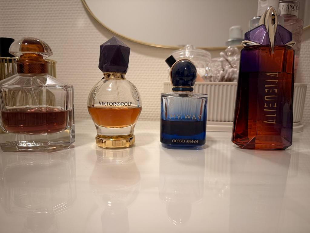 Parfum: Guerlain, Viktor&Rolf, Armani, Mugler, Verzamelen, Parfumverzamelingen, Ophalen of Verzenden, Zo goed als nieuw, Miniatuur