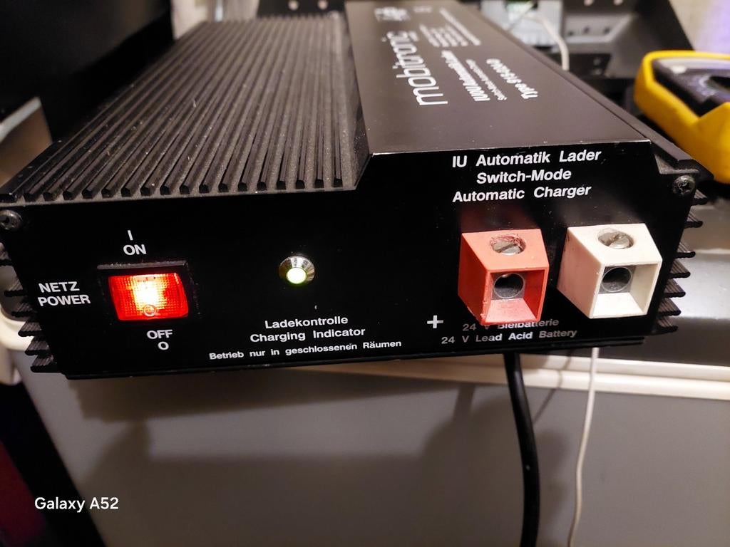 Waeco Mobitronic oplader 24v, Ophalen of Verzenden