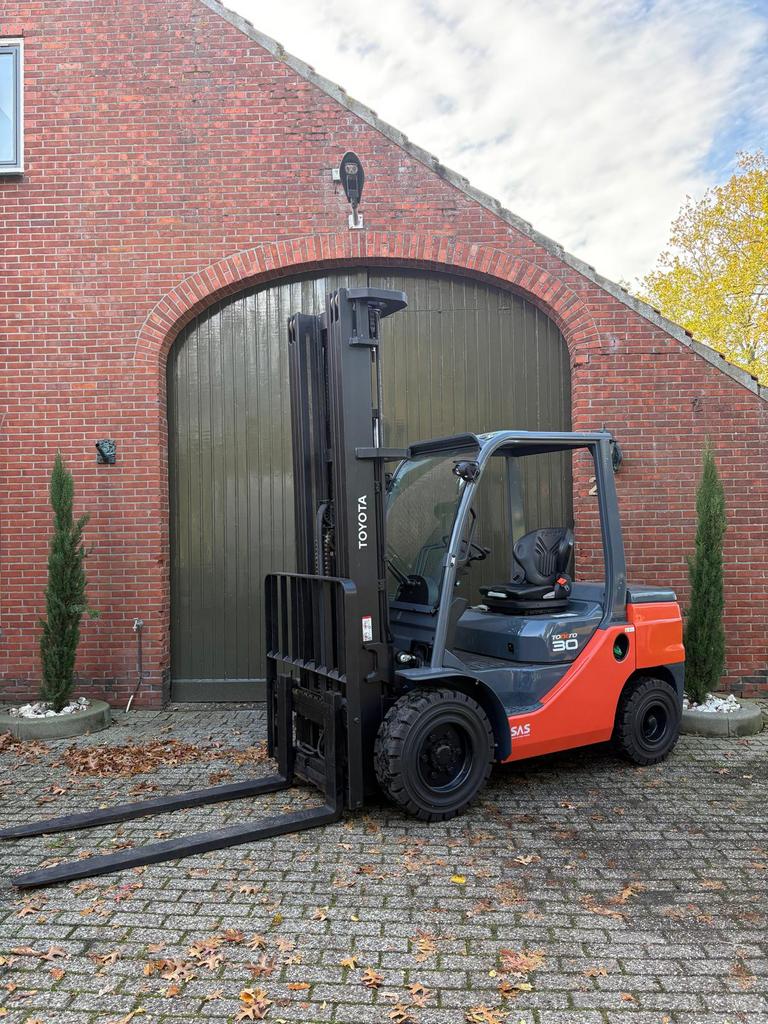 Nieuwe 3 Tons Toyota Diesel Heftruck, 2000 tot 3000 kg, Ophalen of Verzenden, Diesel, Heftruck