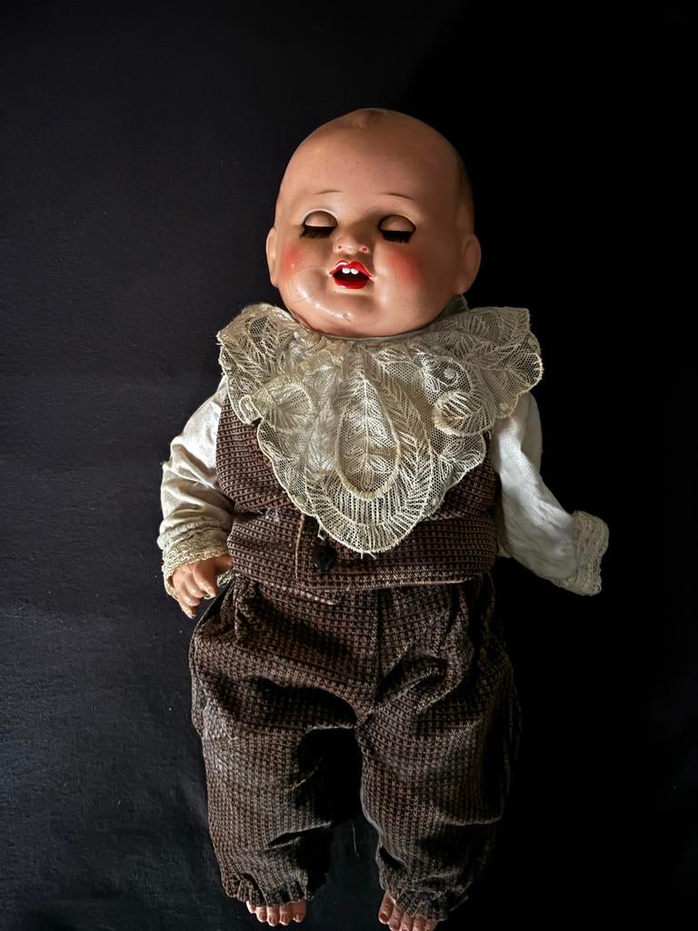 Antieke porseleinen pop met stoffen lijf, Ophalen of Verzenden