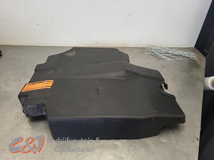 Afdekplaat motor van een Mercedes Vito, Gebruikt, -, Ophalen of Verzenden, -