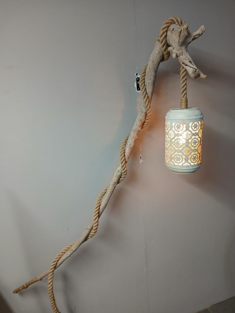 Landelijke wandlamp van drijfhout boomstronk, Ophalen of Verzenden, Nieuw, Hout, Stoer sober robuust landelijk