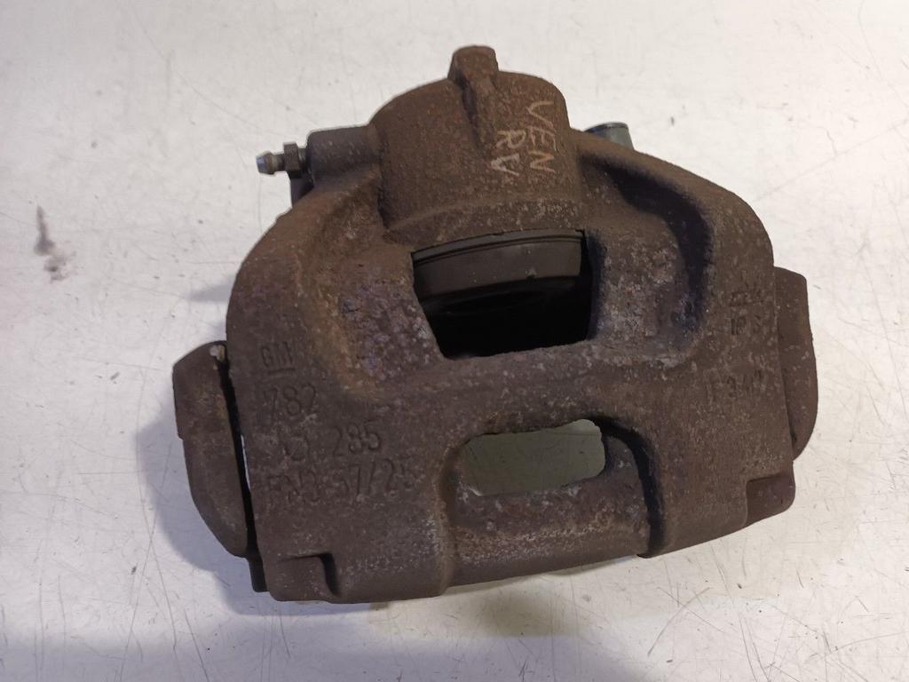 Remklauw rechts voor Opel Vectra, Onderdelen@venauto.nl, Van der Ven Autorecycling B.V., Gebruikt, Ettenseweg 76, 4706 PB Roosendaal, The Netherlands