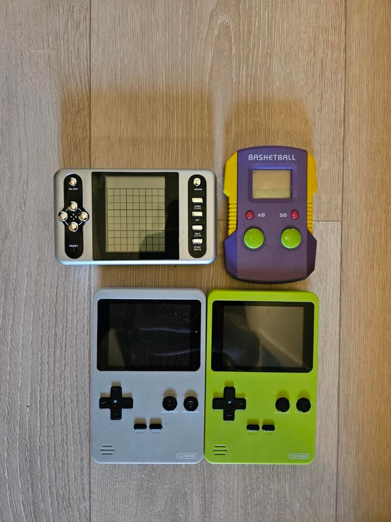 4 LCD Spelcomputers, Ophalen of Verzenden, Gebruikt