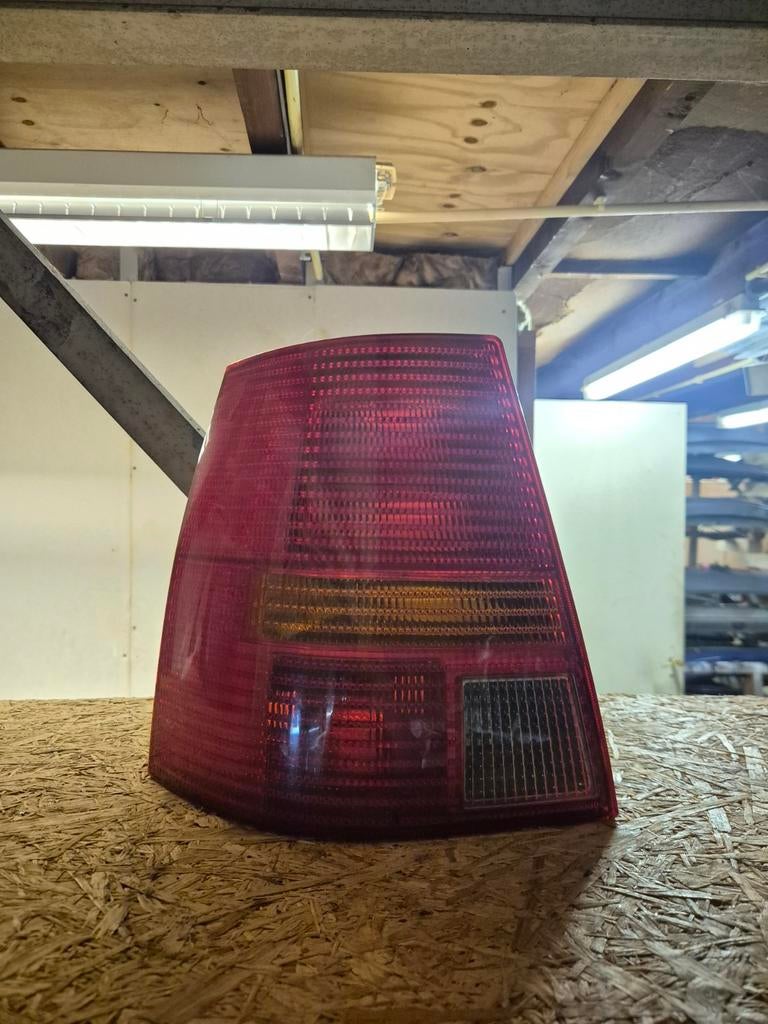 Achterlichten Volkswagen Golf 4, Vento, Polo 6n, Lupo, caddy, Ophalen of Verzenden, Gebruikt, Seat