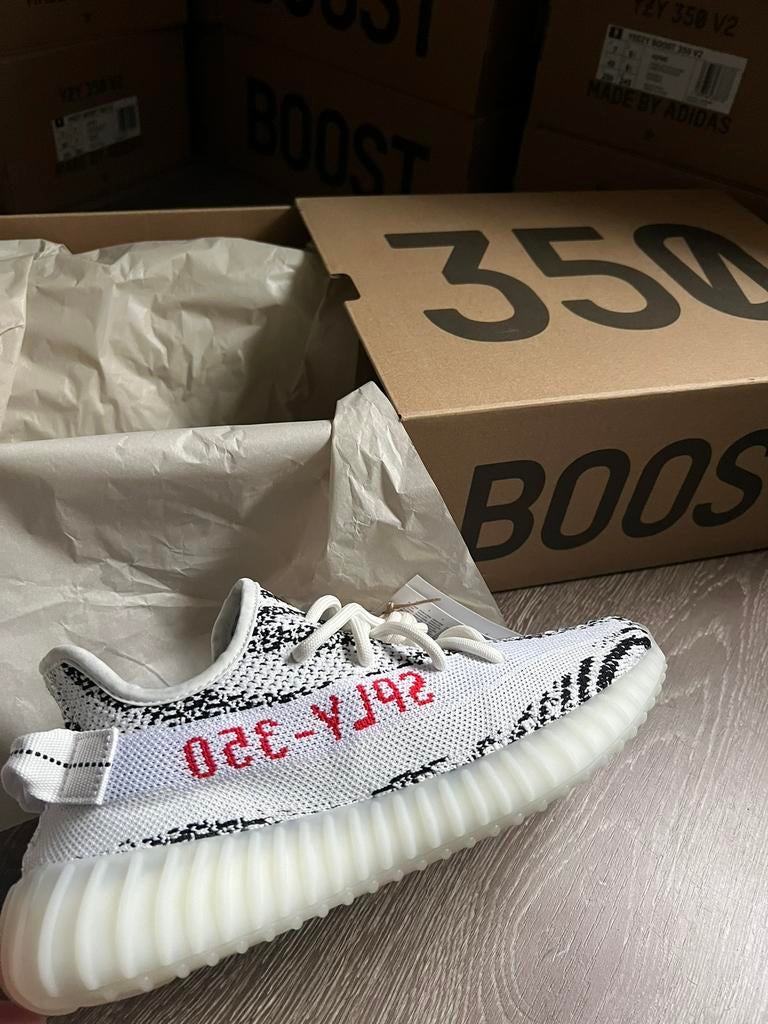Adidas Yeezy Boost 350 V2 Zebra White Black Red – EU 40, Kleding | Heren, Schoenen, Nieuw, Sneakers of Gympen, Wit, Ophalen of Verzenden