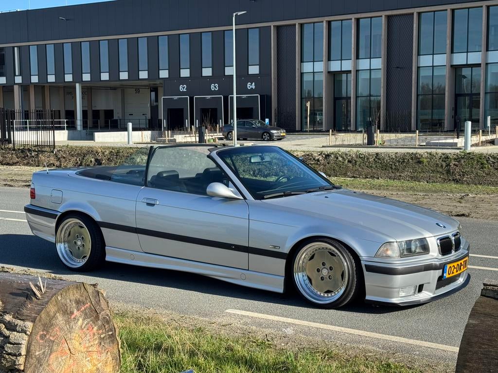 BMW E36 328i Cabrio M Tech Hardtop Oz Breyton Breedset 99”, Auto's, Automaat, Achterwielaandrijving, 1440 kg, Zwart