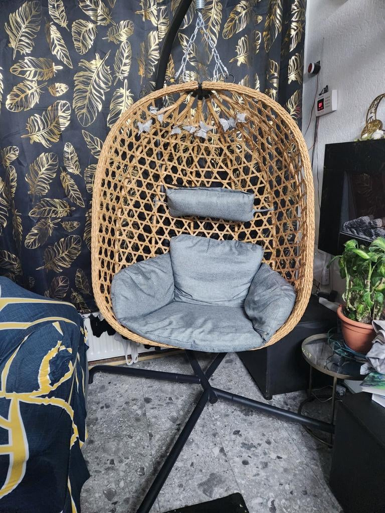 Hangstoel zgan, Huis en Inrichting, Ophalen, Zo goed als nieuw, Zwart, Eén