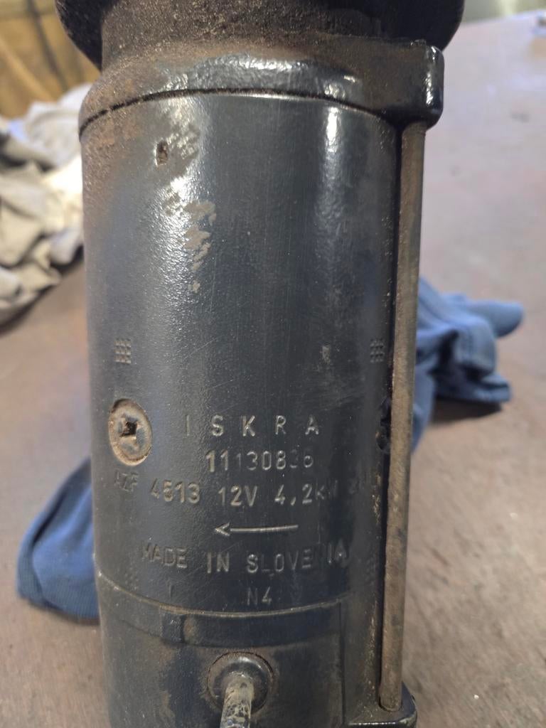 Startmotor Iskra 12V 4.2kW - Gebruikt, Auto-onderdelen, Motor en Toebehoren, Ophalen of Verzenden, Gebruikt, Universele onderdelen