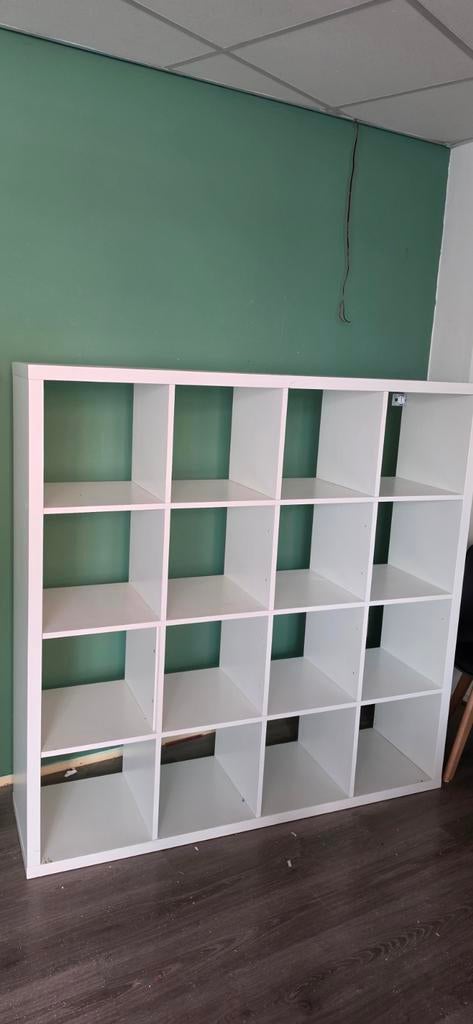 Witte kast met 16 vakken - Gebruikt, Ophalen of Verzenden