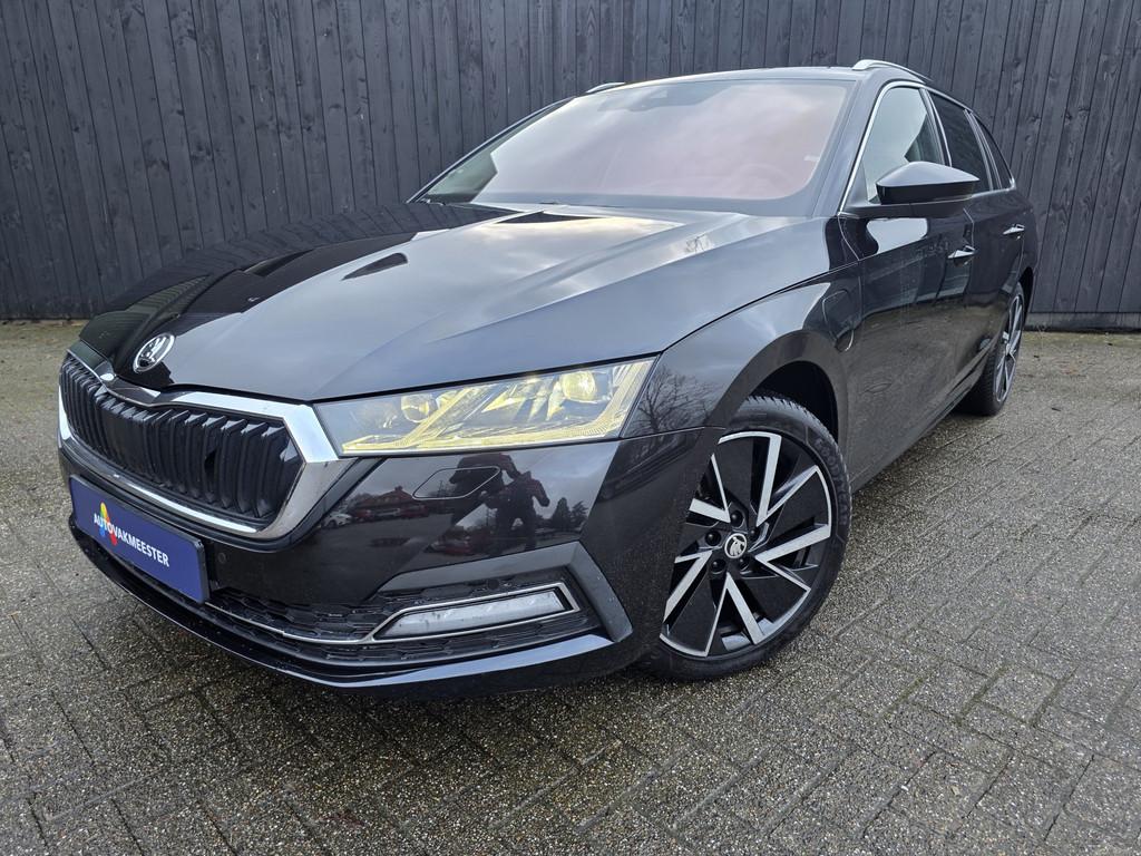 Skoda Octavia Combi 1.4 TSI iV PHEV Business Edition, Gebruikt, Euro 6, Zwart, Plug-in hybride