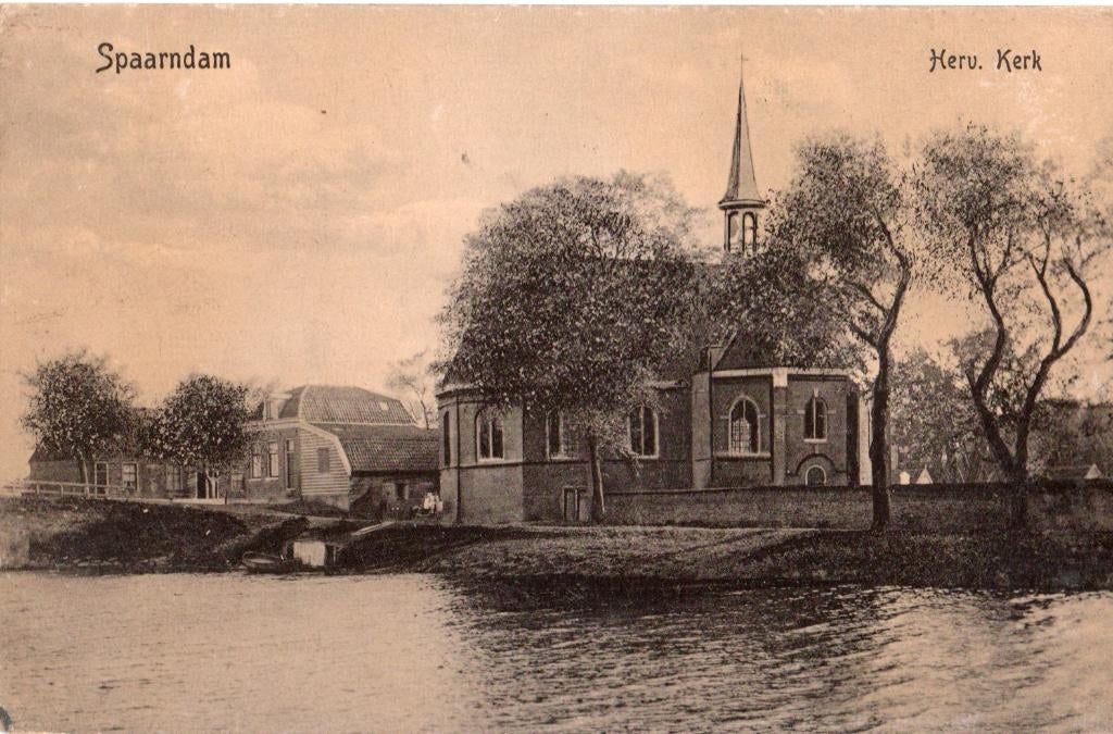 Spaarndam, Gezicht op het dorp en Herv. Kerk. 5783, Verzamelen, Ansichtkaarten | Nederland, Verzenden, Voor 1920, Ongelopen, Noord-Holland