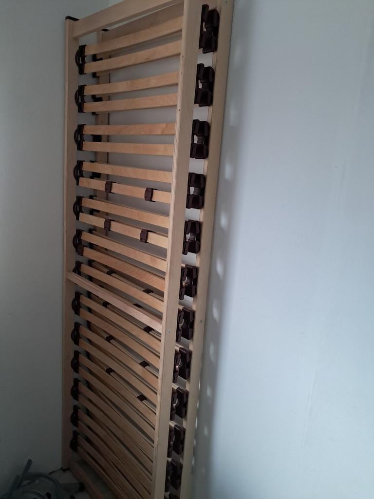2 verstelbare lattenbodems 70x200 met poten, Gebruikt, Ophalen of Verzenden, Bedbodem, 200 cm