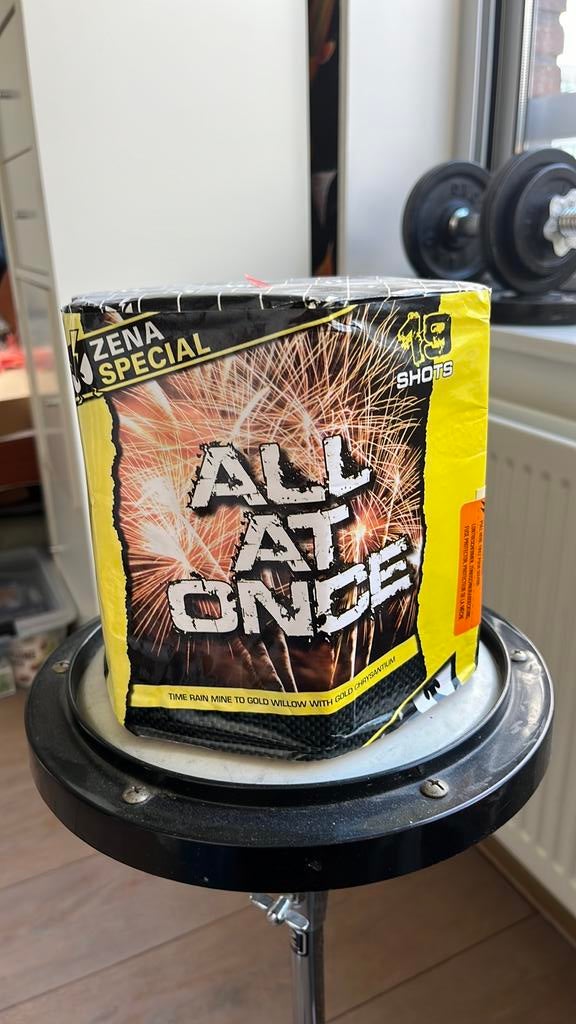 Vuurwerk dummy cake zena, Ophalen of Verzenden, Gebruikt, Overige typen